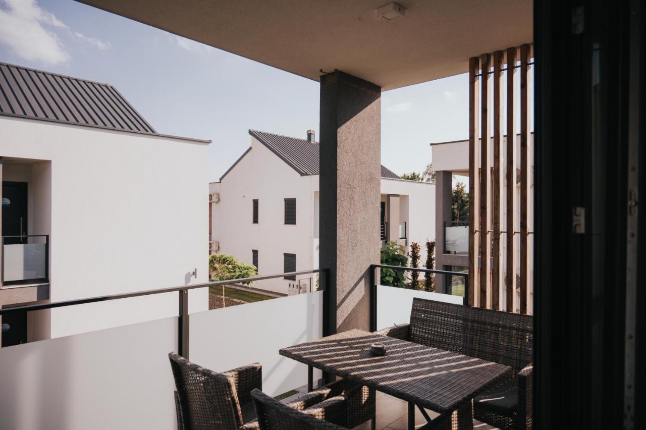 Apartments Sunrise Banovci Exterior photo